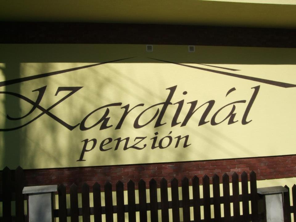 Penzion Kardinal Velke Uherce Extérieur photo