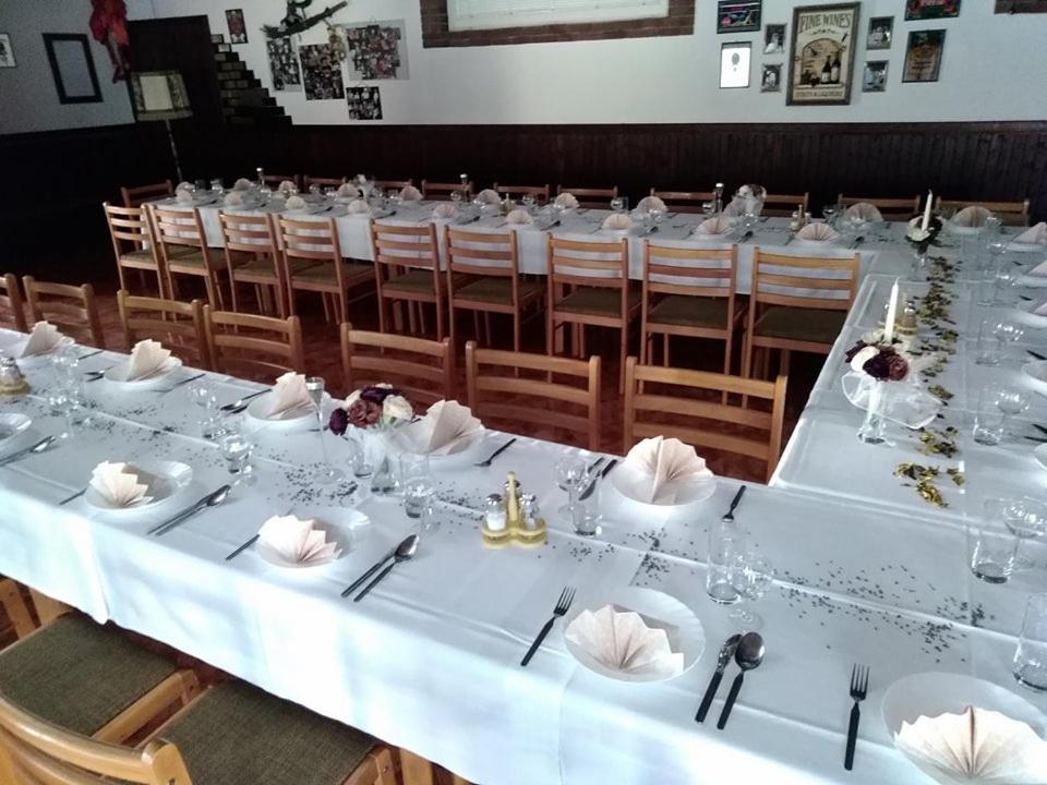 Penzion Kardinal Velke Uherce Extérieur photo